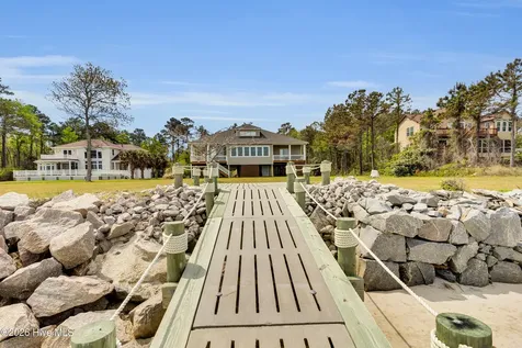 522 Sandy Point Drive Beaufort NC 28516
