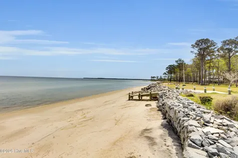 522 Sandy Point Drive Beaufort NC 28516