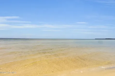 522 Sandy Point Drive Beaufort NC 28516