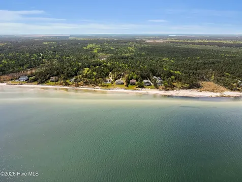 522 Sandy Point Drive Beaufort NC 28516