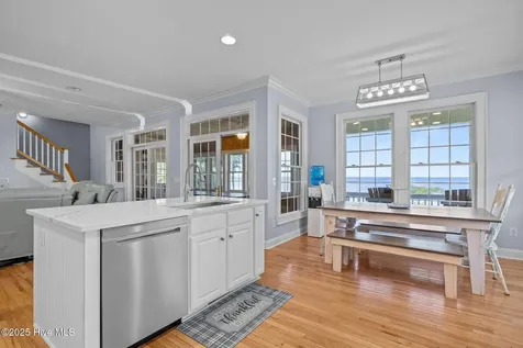 522 Sandy Point Drive Beaufort NC 28516