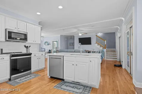 522 Sandy Point Drive Beaufort NC 28516