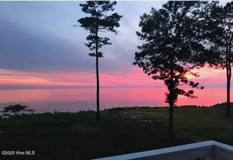 522 Sandy Point Drive Beaufort NC 28516