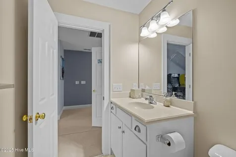 522 Sandy Point Drive Beaufort NC 28516