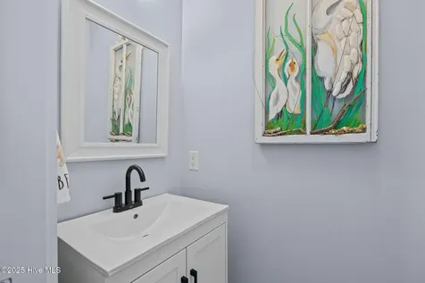 522 Sandy Point Drive Beaufort NC 28516