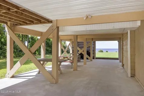 522 Sandy Point Drive Beaufort NC 28516