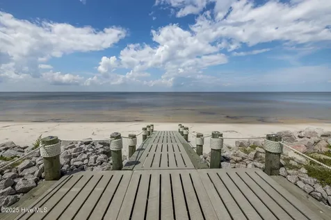 522 Sandy Point Drive Beaufort NC 28516
