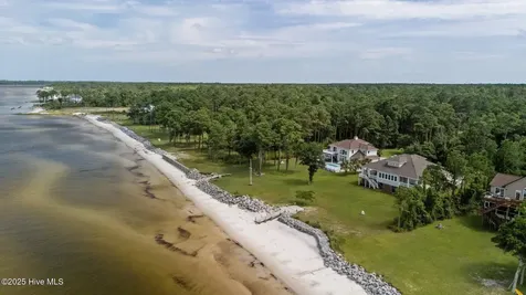 522 Sandy Point Drive Beaufort NC 28516