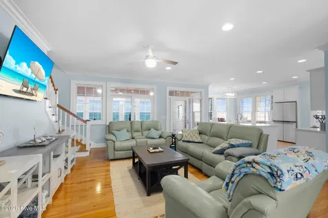 522 Sandy Point Drive Beaufort NC 28516