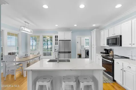 522 Sandy Point Drive Beaufort NC 28516