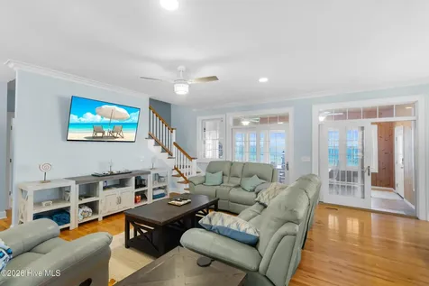 522 Sandy Point Drive Beaufort NC 28516