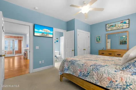 522 Sandy Point Drive Beaufort NC 28516