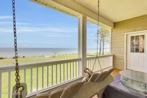 522 Sandy Point Drive Beaufort NC 28516