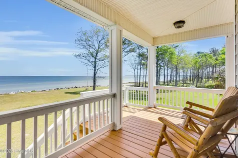 522 Sandy Point Drive Beaufort NC 28516