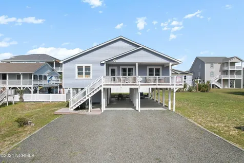 130 Crab Street Holden Beach NC 28462