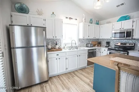 130 Crab Street Holden Beach NC 28462
