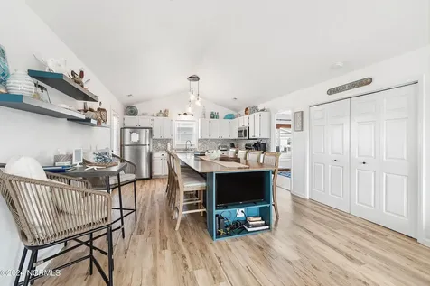 130 Crab Street Holden Beach NC 28462