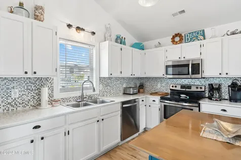 130 Crab Street Holden Beach NC 28462