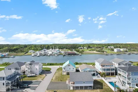130 Crab Street Holden Beach NC 28462
