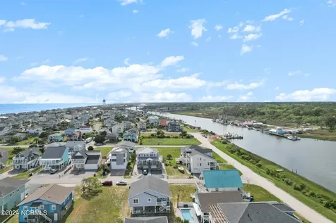 130 Crab Street Holden Beach NC 28462