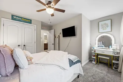 243 Breakwater Drive Sneads Ferry NC 28460