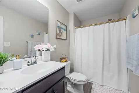 243 Breakwater Drive Sneads Ferry NC 28460