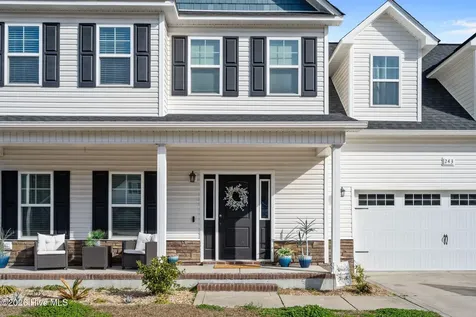 243 Breakwater Drive Sneads Ferry NC 28460