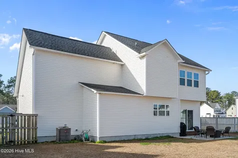 243 Breakwater Drive Sneads Ferry NC 28460