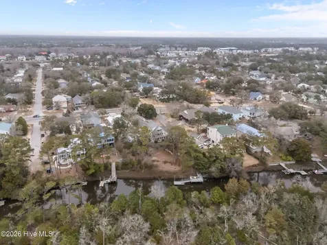 103 SE 27th Street Oak Island NC 28465