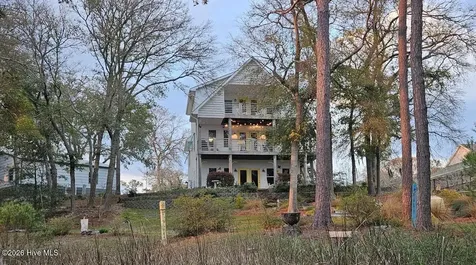 103 SE 27th Street Oak Island NC 28465