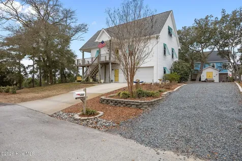 103 SE 27th Street Oak Island NC 28465