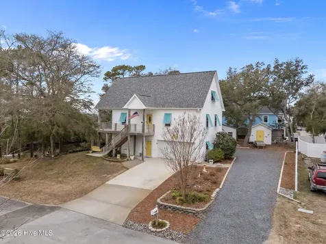 103 SE 27th Street Oak Island NC 28465