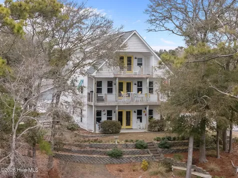 103 SE 27th Street Oak Island NC 28465