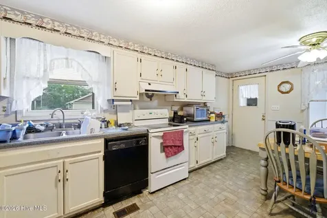 304 NE 50th Street Oak Island NC 28465