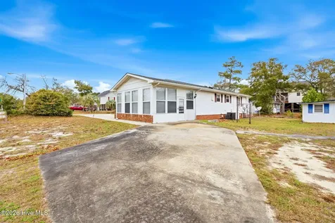 304 NE 50th Street Oak Island NC 28465