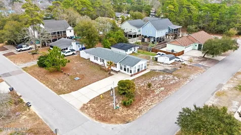 304 NE 50th Street Oak Island NC 28465