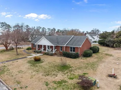 1601 River Bluff Road Morehead City NC 28557