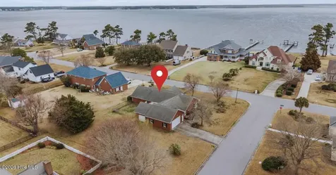 1601 River Bluff Road Morehead City NC 28557