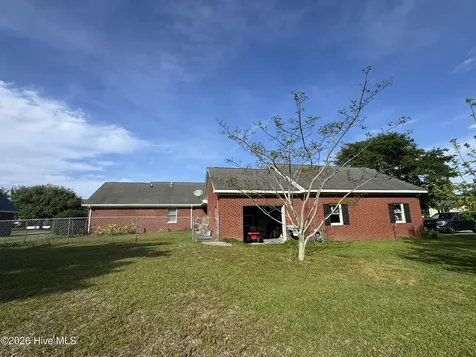 1601 River Bluff Road Morehead City NC 28557