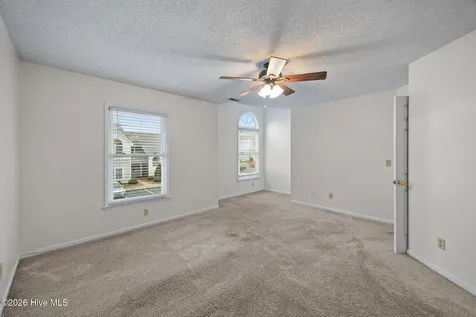 123 W Victoria Court Greenville NC 27834