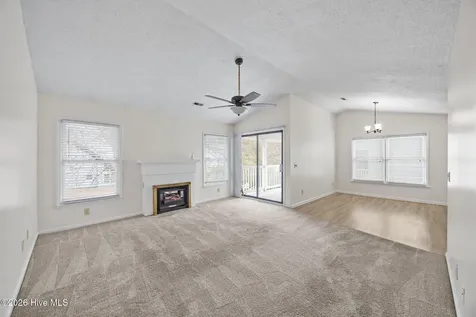 123 W Victoria Court Greenville NC 27834