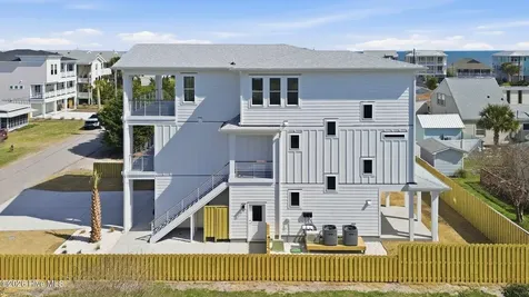 113 Ocean View Avenue Kure Beach NC 28449