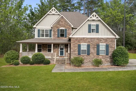 195 Glenmoor Drive Southern Pines NC 28387