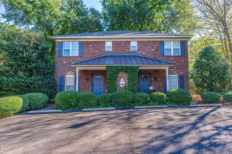 133 /135 S Pine Street Aberdeen NC 28315