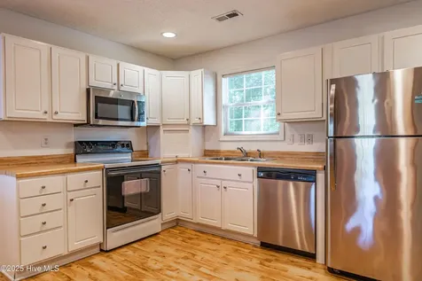 133 /135 S Pine Street Aberdeen NC 28315