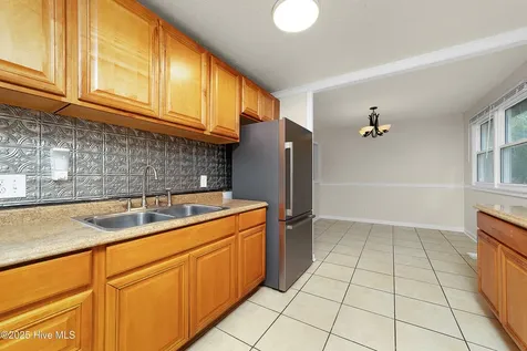 404 Decatur Road Jacksonville NC 28540