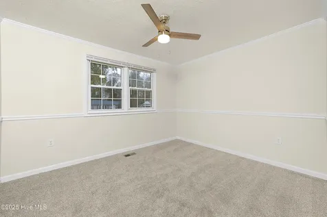 404 Decatur Road Jacksonville NC 28540