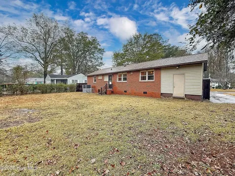 404 Decatur Road Jacksonville NC 28540