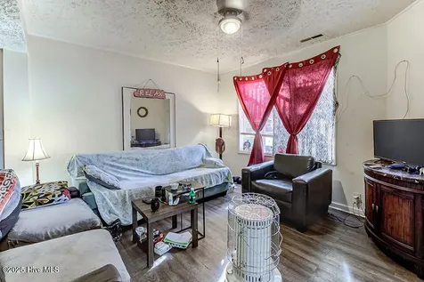 817 S 11th Street Wilmington NC 28401