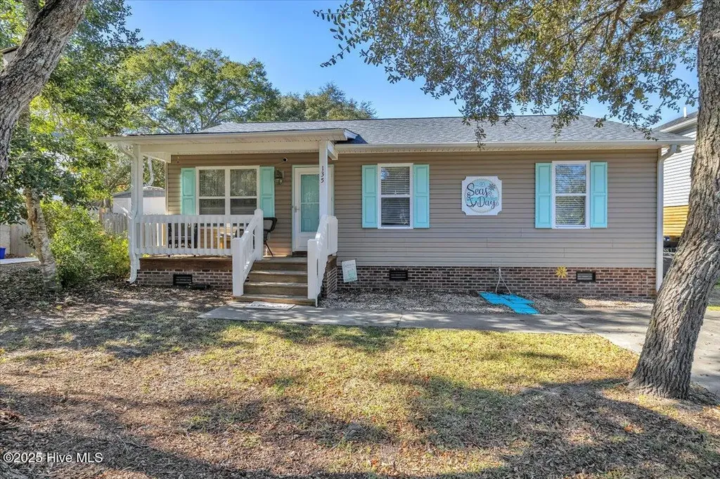 135 NE 36th Street Oak Island NC 28465